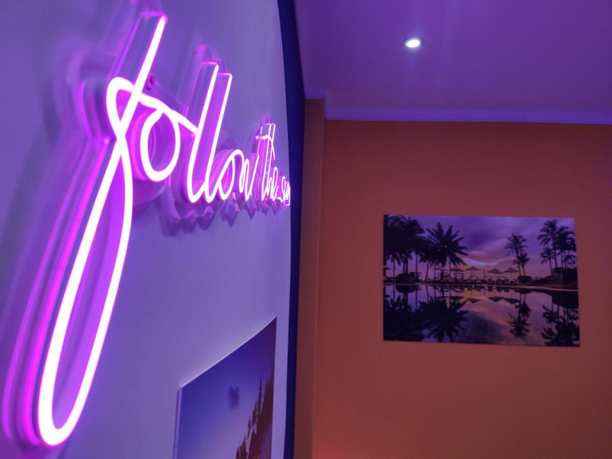 Suite Maison Tropical - Luxury Apartment In Bari Exteriör bild