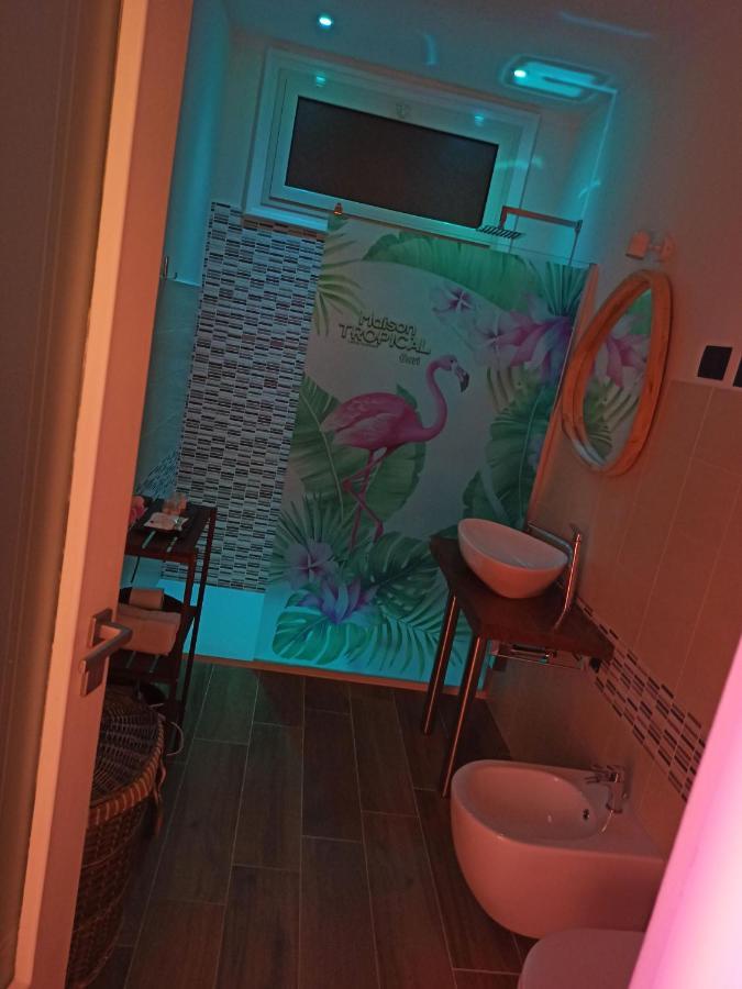Suite Maison Tropical - Luxury Apartment In Bari Exteriör bild
