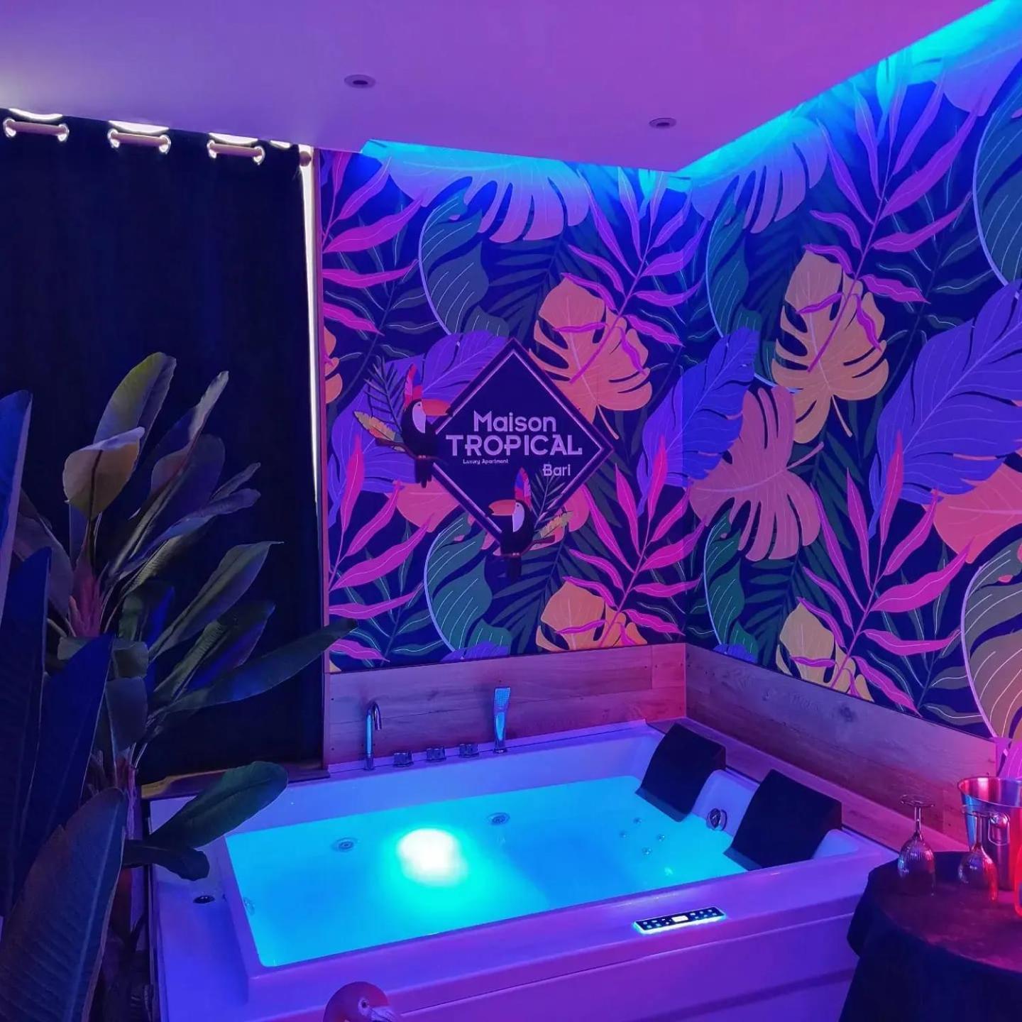 Suite Maison Tropical - Luxury Apartment In Bari Exteriör bild